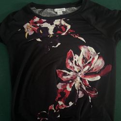 Liz Claiborne Floral Print Raglan Tee Shirt Women’s Size M Black Pink Red Short Sleeve Top