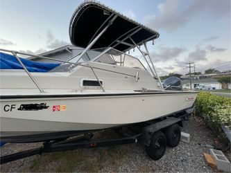 1978 Boston Whaler Revenge 22
