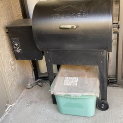 Traeger Junior 20 Pellet Grill