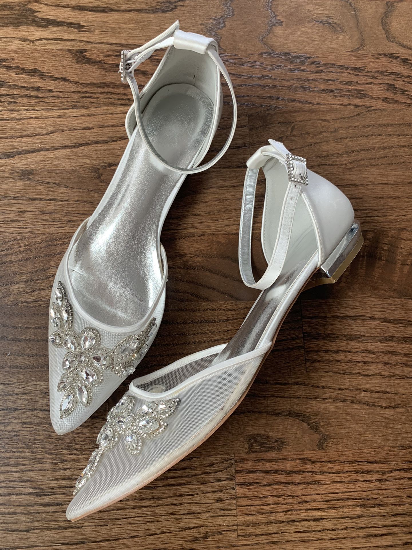 Flat Wedding/ Bridal Shoe- Size 41 Ivory