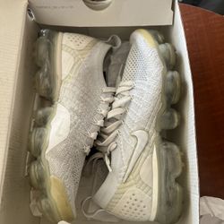 Nike   Size 6/5