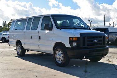 2012 Ford E-350 Super Duty