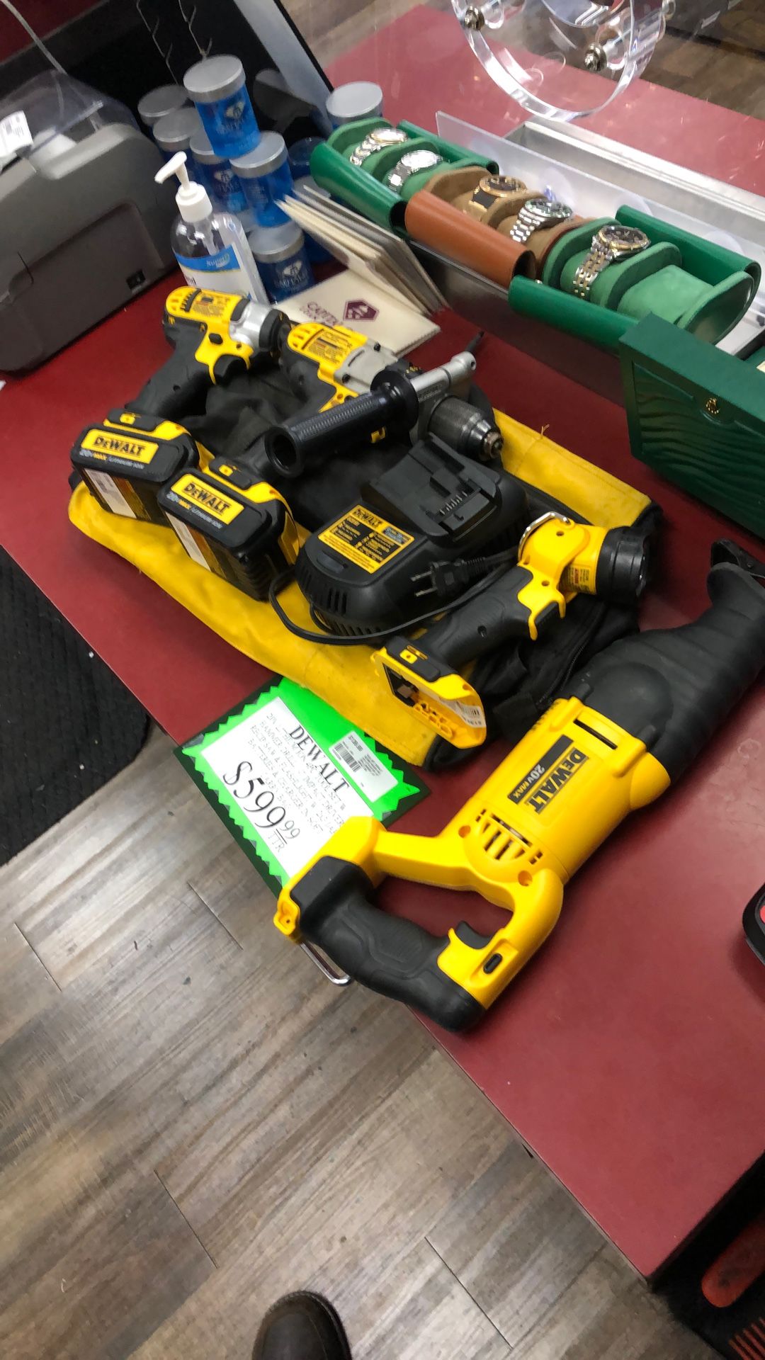 1003 Dewalt DCD985 20v Lithium Ion 4pc Tool Set 1/2” Hammer Drill, 1/4” Impact Driver, Recip Saw, Worklight, 2x Batteries & Charger In Bag 005396