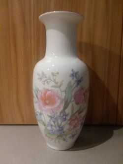 Vintage Fine China Vase Made In Japan