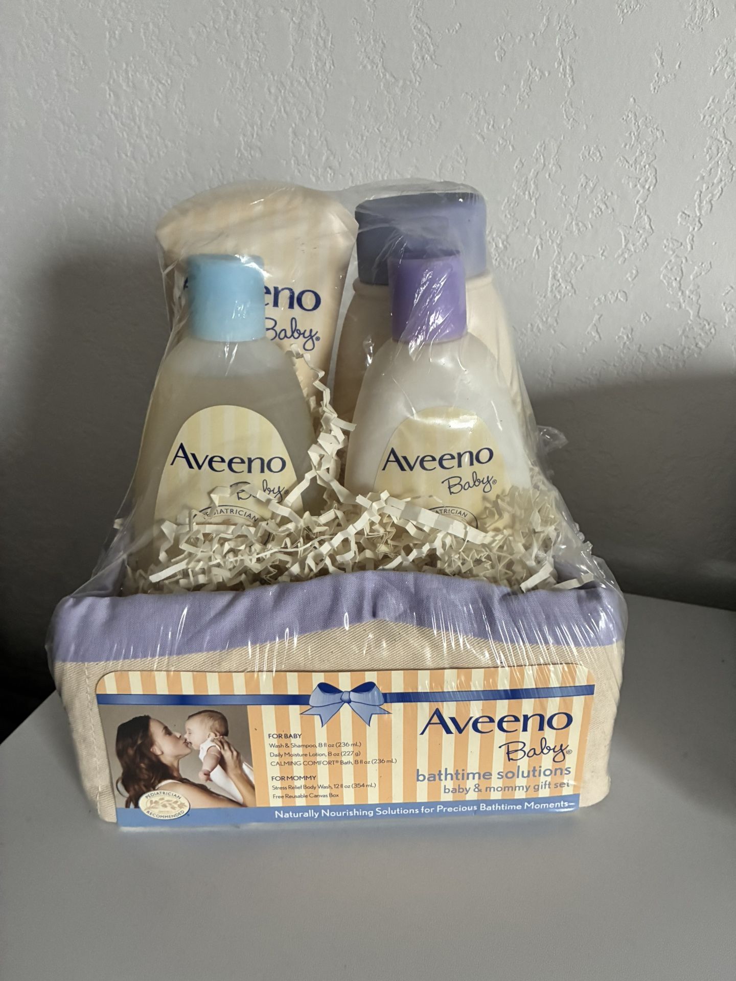 New Aveeno Gift Set $15