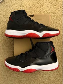 Size 9.5 (Pre owned, comes with original box) - 2019 Air Jordan 11 retro playoff bred