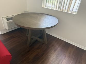 48” round table and chair