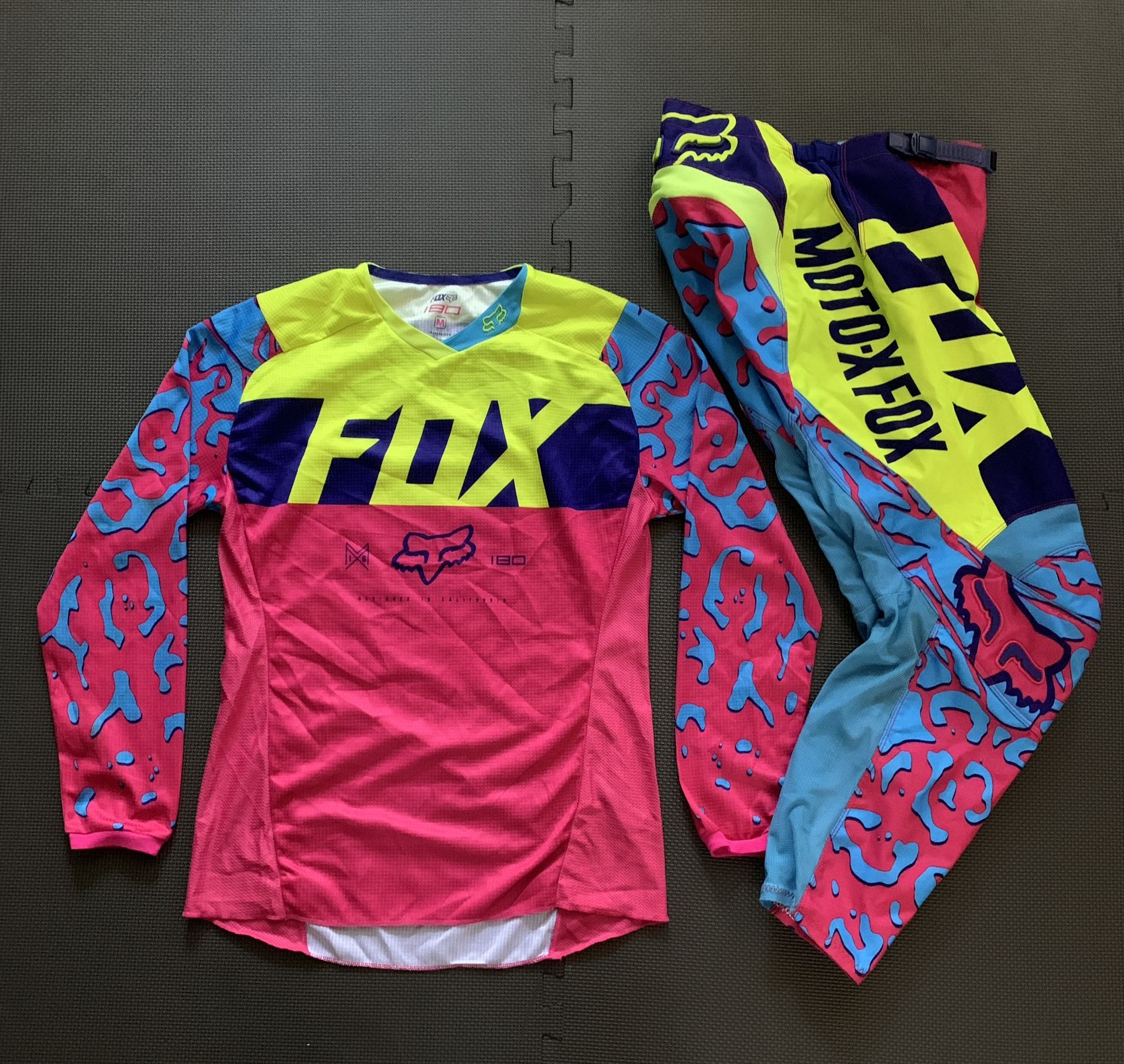 Women’s Fox Gear