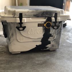  Cabelas Cooler