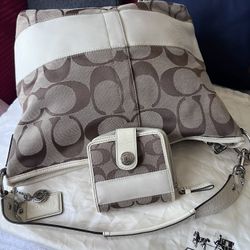 Signature Coach Bag Wallet Set
