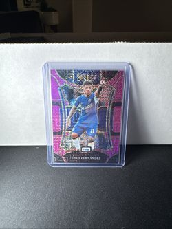 Enzo Fernandez PURPLE MOJO Mezzanine #107 2023-24 Panini Select FIFA Chelsea FC