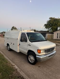2006 E350 utility bed truck