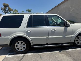 2006 Lincoln Navigator Luxury