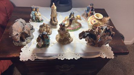 10 piece Indian figurines (heavy)