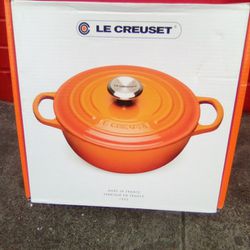 Le Crueset 7 Liter Cast Iron Pot (New)