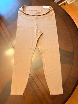 NWT Old Navy PowerChill Extra High-Rise 7/8 Leggings Taupe L
