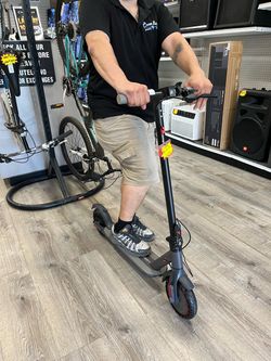 Adult or teen Ladped Electric Scooter *NEW* (3027)