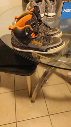 Nike Jordan Kids SIZE 6Y  GOOD CONDITION $40 