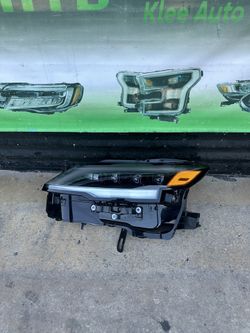 2025-2026 Nissan Kicks Headlight Oem 