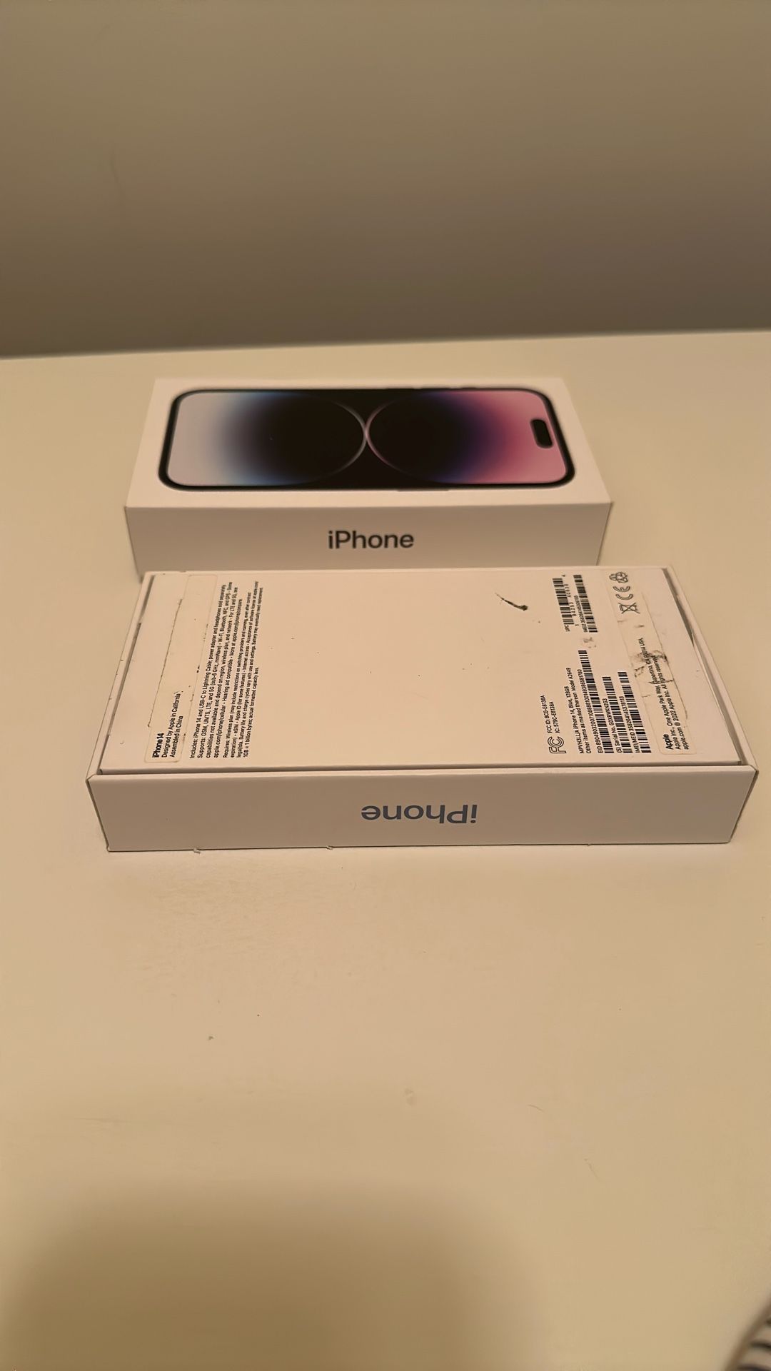 Emty Box iPhone 14