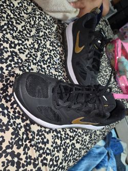 Nike Air Max Genome metallic gold