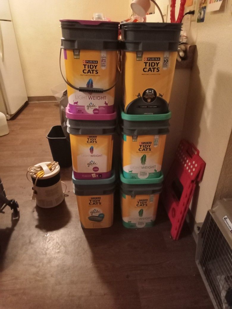 Free Empty Tidy Cat Containers