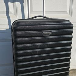 Ricardo Luggage Suitcase 21" Hard Shell 