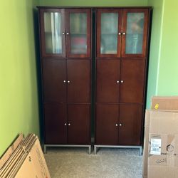 2 Wooden Bookshelves 