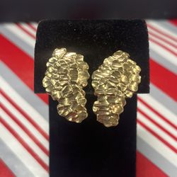 10k Nugget Stud Earrings