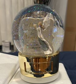 Musical Angel Snow globe