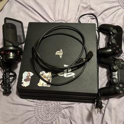 PS4 Pro 1TB  Bundle 