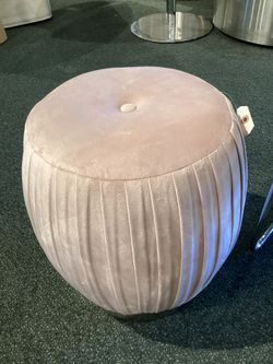 Round Pleated Stool SKU  3HXZCH