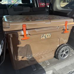 Yeti Tundra Haul Wetlands Camo