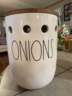 Rae Dunn “Onions” Jar