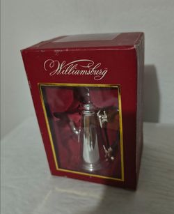 COLLECTIBLE MINIATURE TEAPOT - REED & BARTON 2.5"