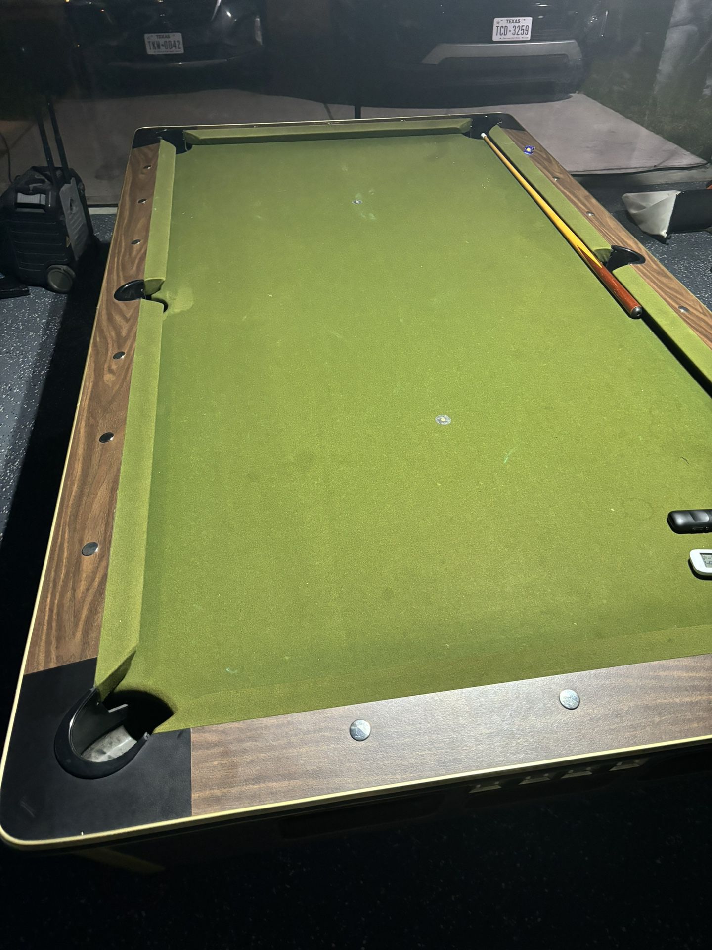 pool table 8ft