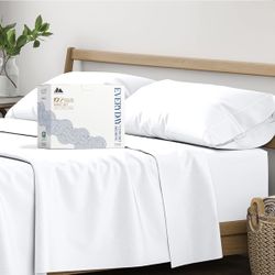 New. 100% Organic Cotton White Twin Sheet Set