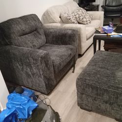 Arm chair with ottoman