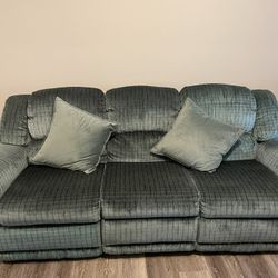 💚 La-Z-Boy Green Corduroy Reclining Couch – $350