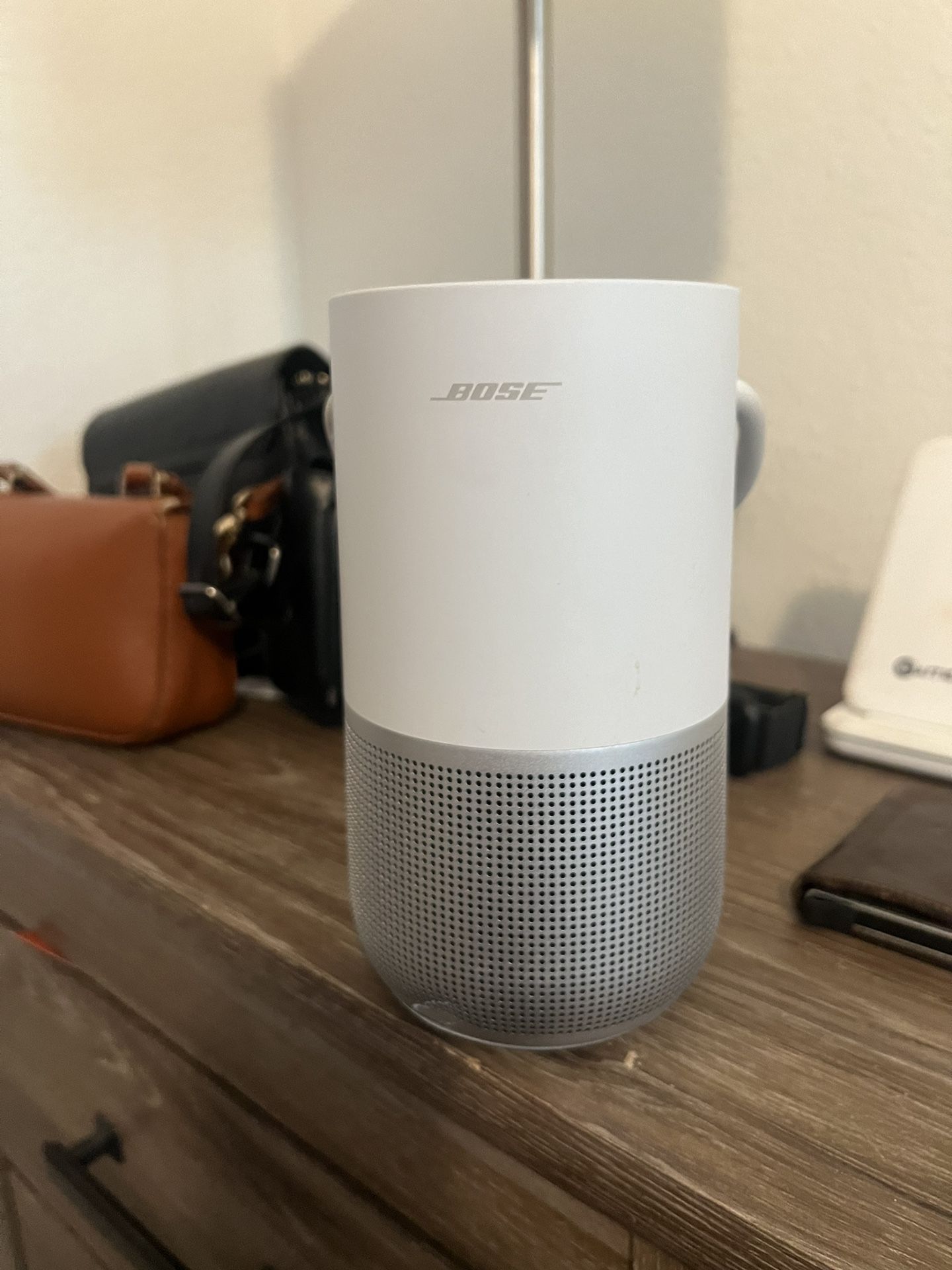 Bose Portable Smart Speaker WiFi, Bluetooth, Google Assistant White 