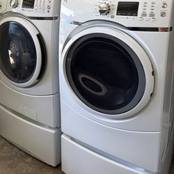 GE electric washer/gas dryer set