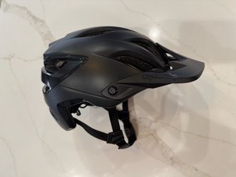 Troy Lee Helmet