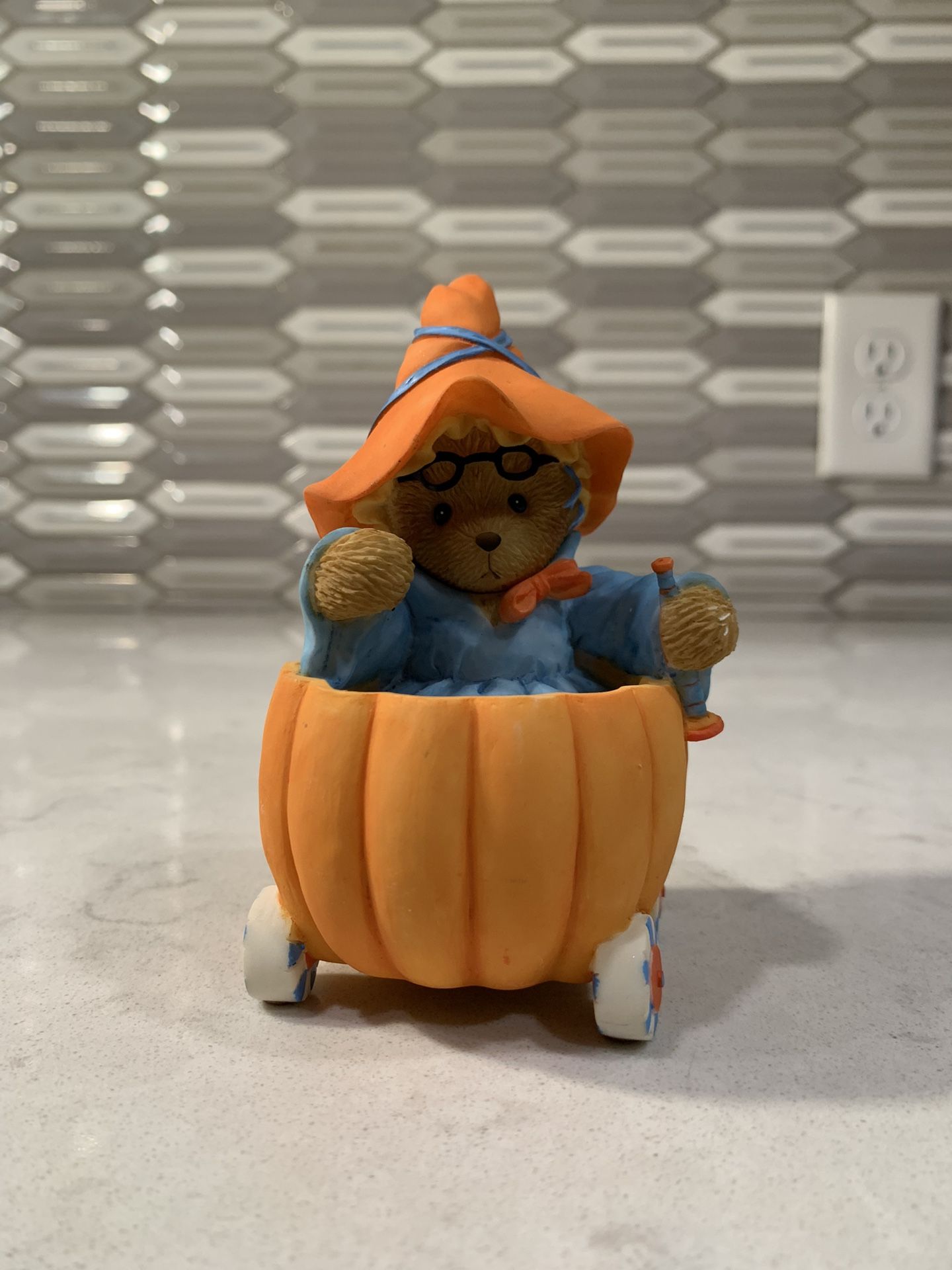 Enesco 2009 Cherished Teddies JACINDA "Did I Scare You?" #(contact info removed)