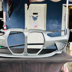 2021-2024 BMW M3-M4 FRONT BUMPER OEM 