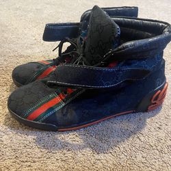 Hightop Shoe Black Red Men’s Size 10