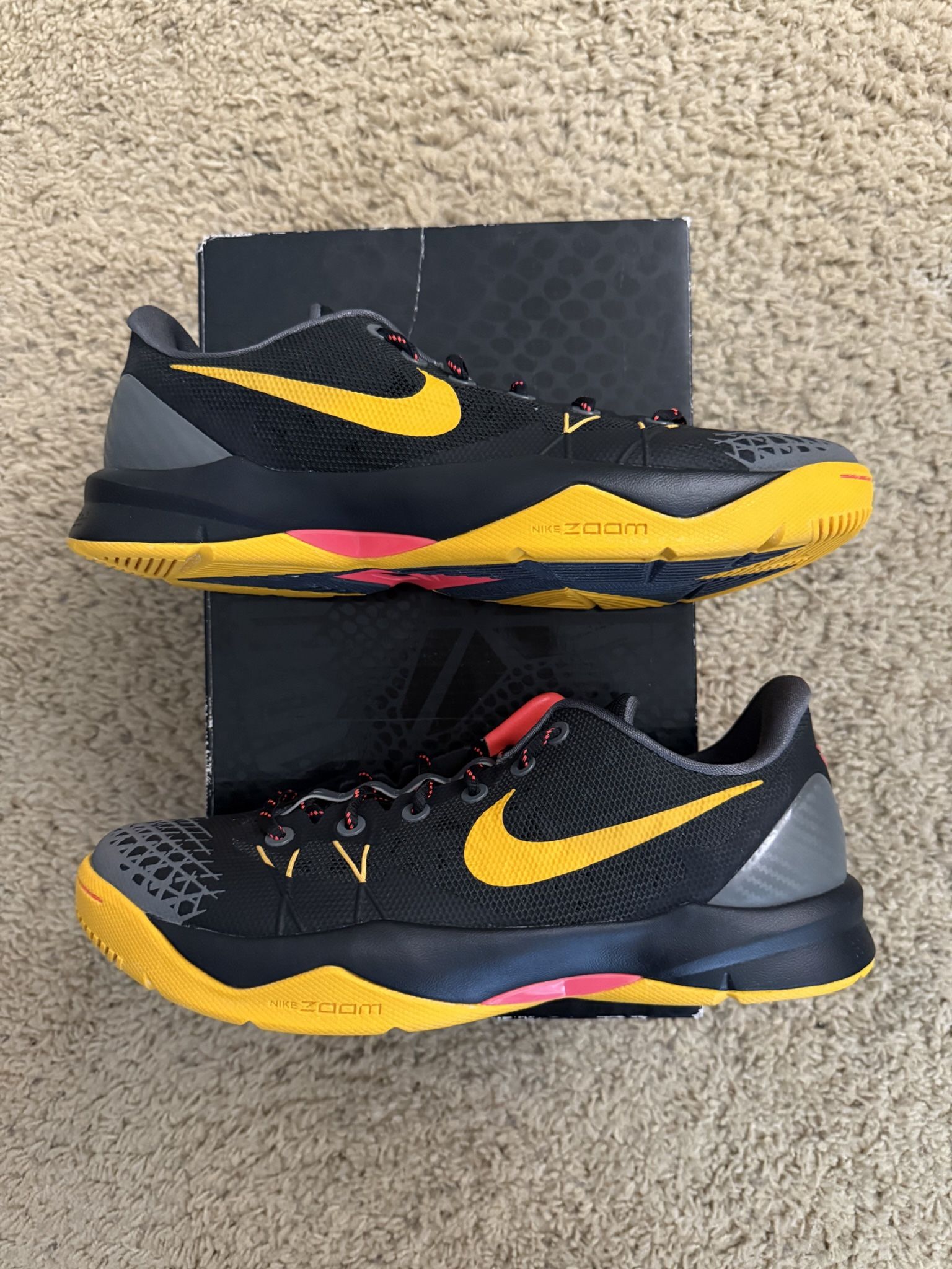Size 8.5 (Brand New) - Nike Zoom Kobe Venomenon 4 Black