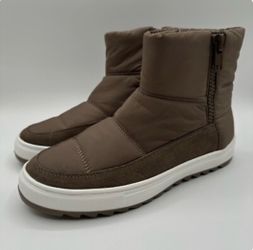 Blondo Samarie Bootie Women’s size 11M waterproof boots