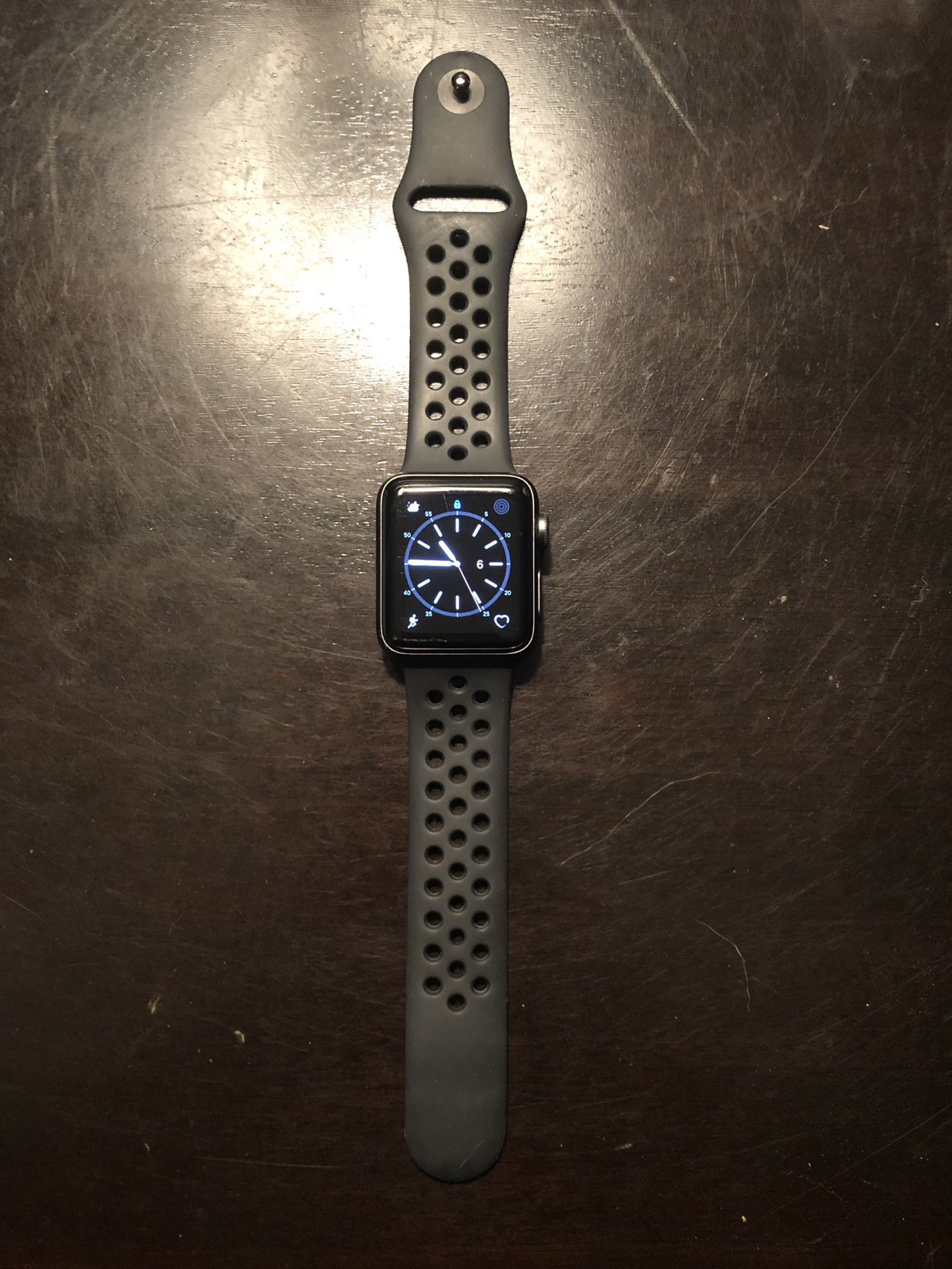 2 Apple watches 38mm