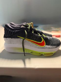 Nike G.T. Hustle 3 “Deep Winter” (Price is negotiable) Size 8.5