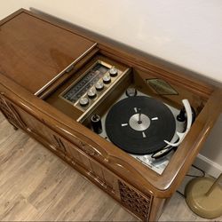 Magnavox Astro Sonic Stereo Record Console